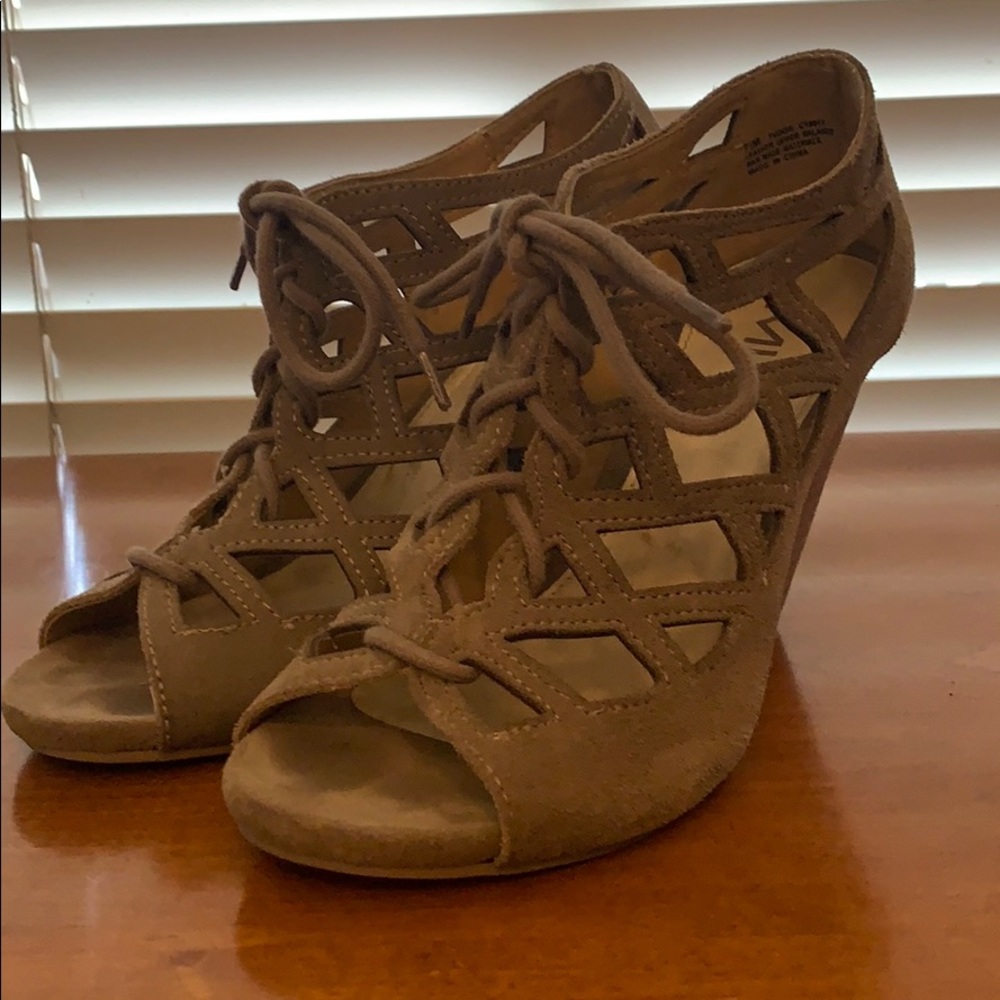 Mia Lace Up Wood Suede Wedges